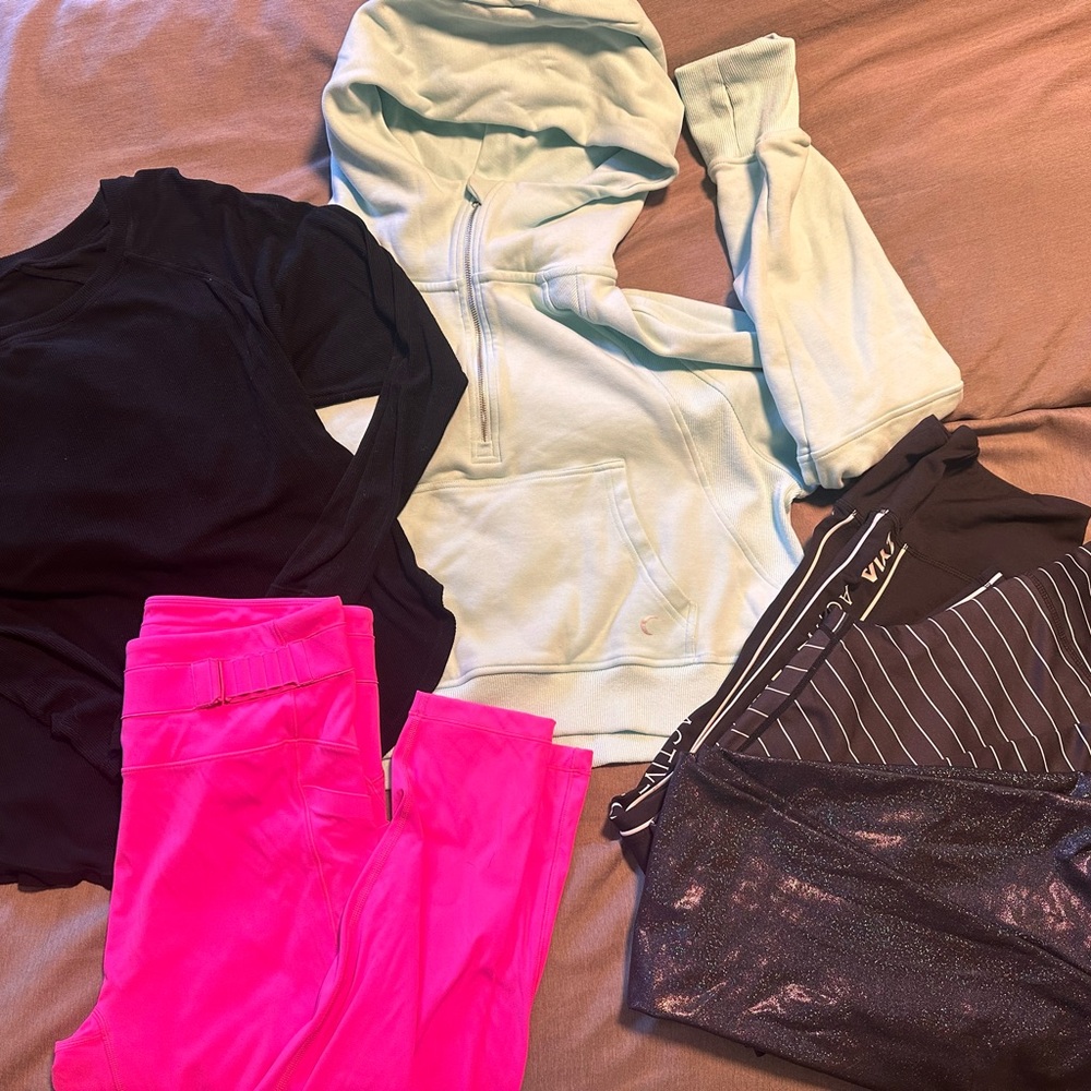 Women’s High-Rise Bright Pink Performance Leggings